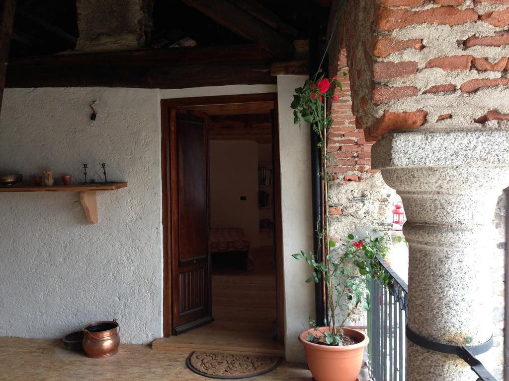דירות Madonna Del Sasso Dal Picasass House חדר תמונה